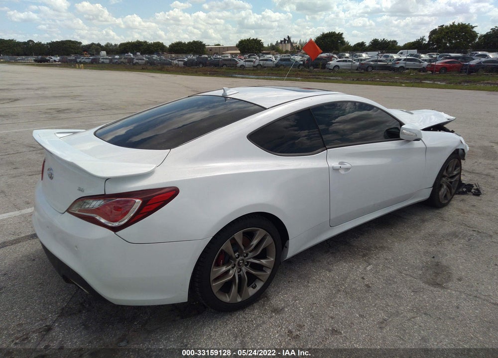 2015 HYUNDAI GENESIS 3.8 ULTIMATE VIN: KMHHU6KJ4FU122471