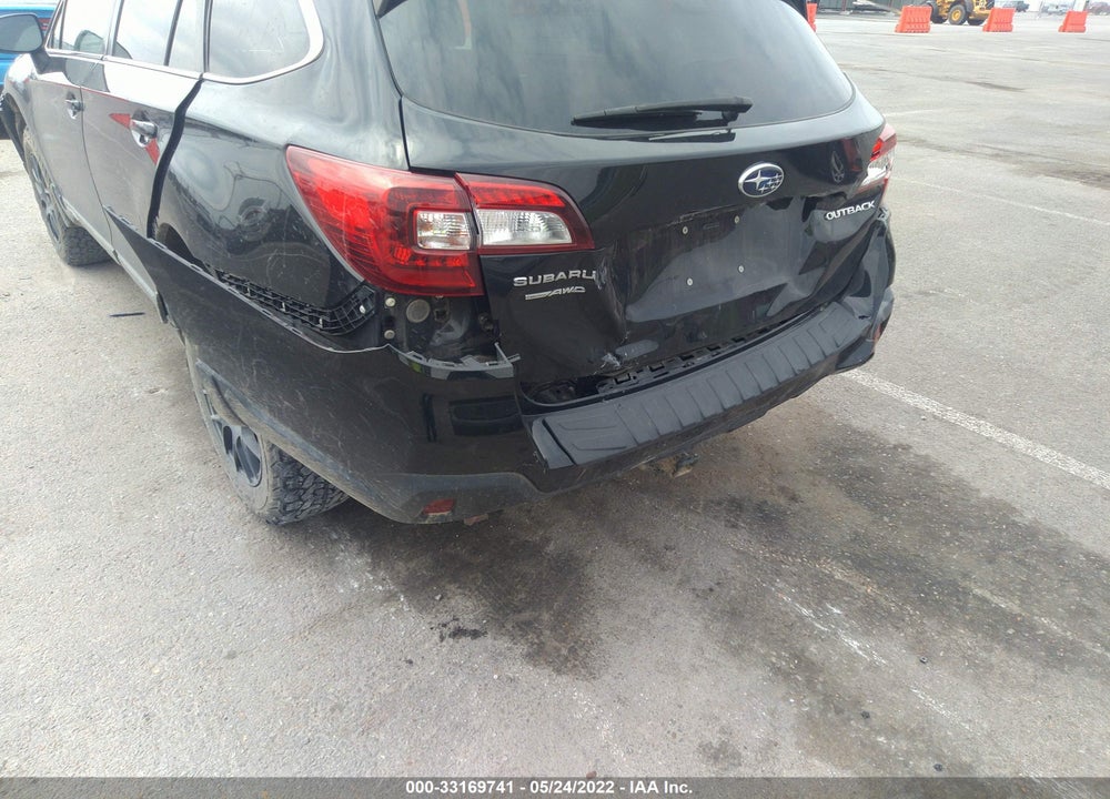2018 SUBARU OUTBACK 2.5I PREMIUM VIN: 4S4BSACC8J3304624