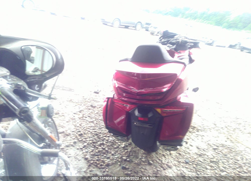 2019 HONDA GL1800 D VIN: JH2SC7956KK100089