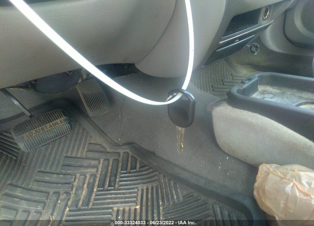 2004 FORD TAURUS SES VIN: 1FAFP55U14A141504