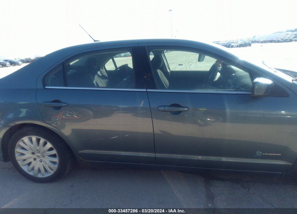 2011 FORD FUSION VIN: 3FADP0L34BR177128