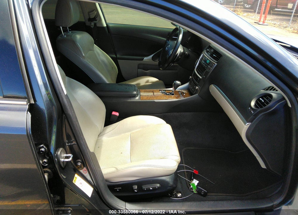 2011 LEXUS IS 250 VIN: JTHBF5C22B5142775