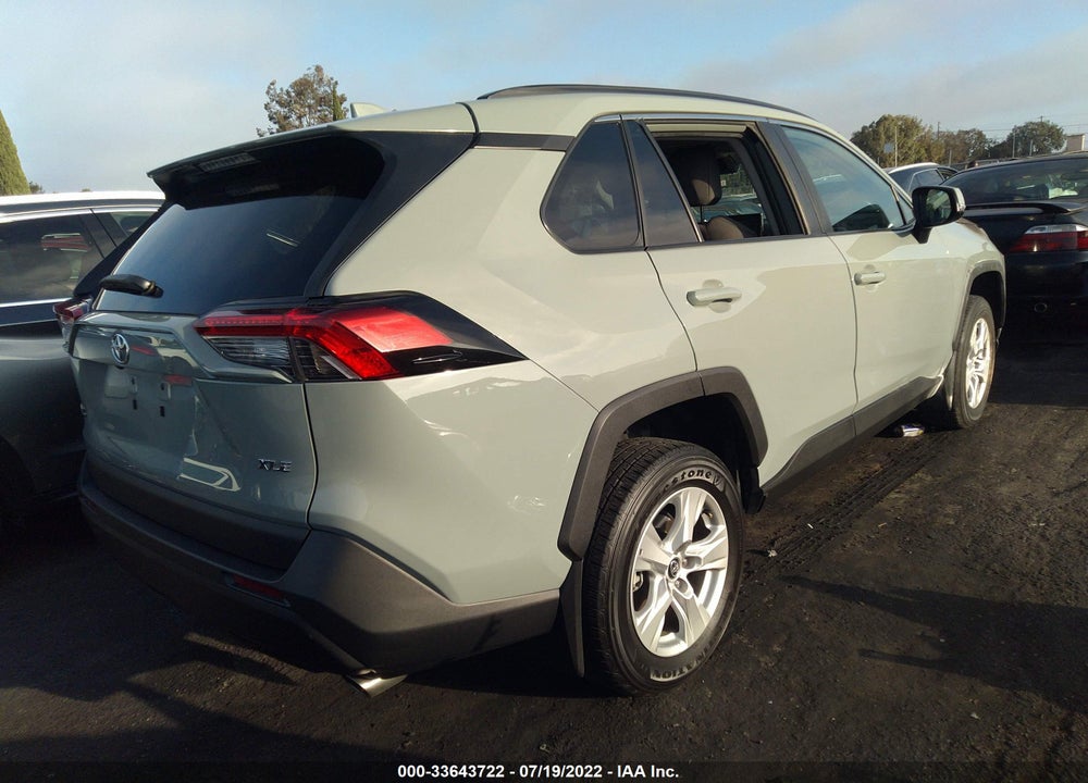2021 TOYOTA RAV4 XLE VIN: 2T3W1RFV3MW123078