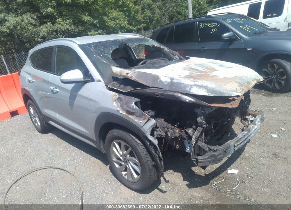 2017 HYUNDAI TUCSON SE VIN: KM8J33A47HU554781