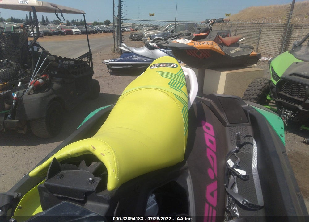 2021 SEADOO SPARK VIN: YDV43230A121