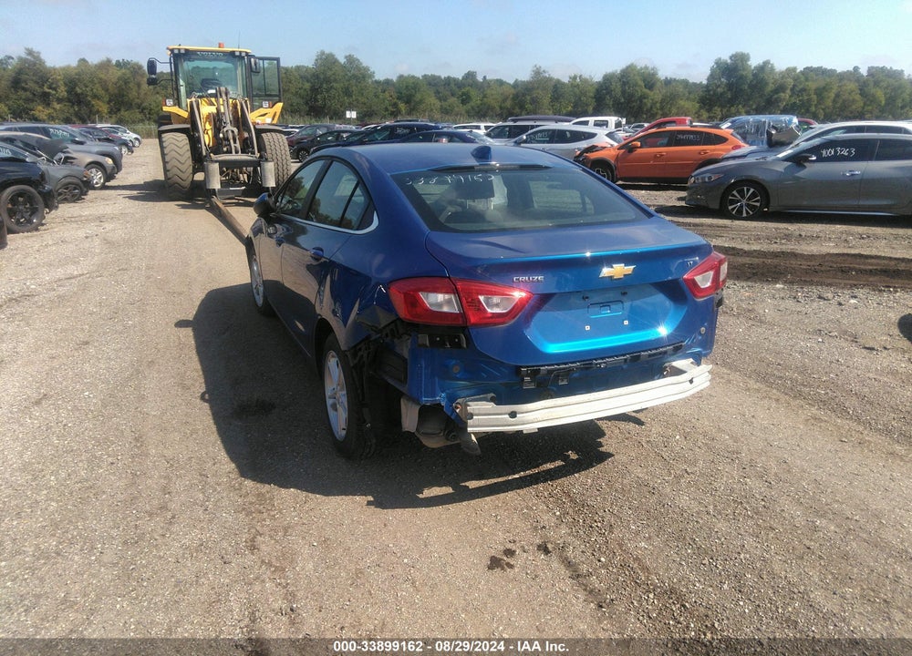 2018 CHEVROLET CRUZE LT AUTO VIN: 1G1BE5SM8J7147319
