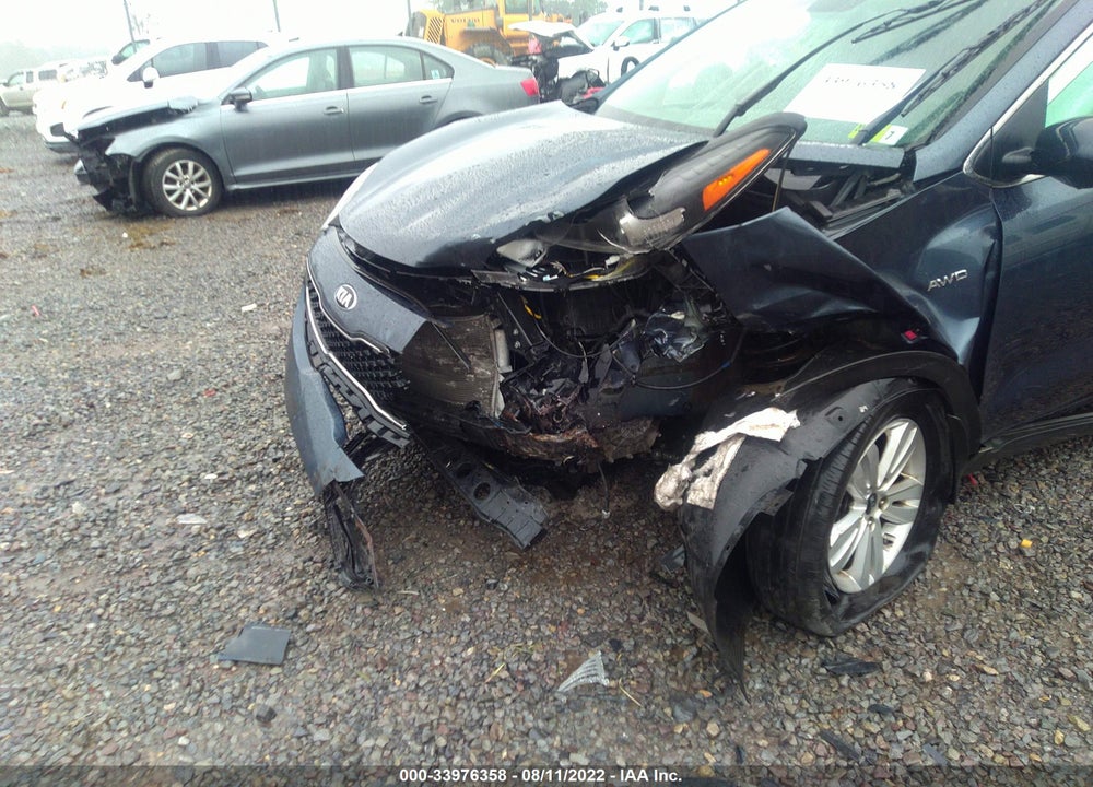 2018 KIA SPORTAGE LX VIN: KNDPMCAC6J7406032