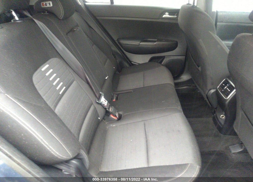 2018 KIA SPORTAGE LX VIN: KNDPMCAC6J7406032