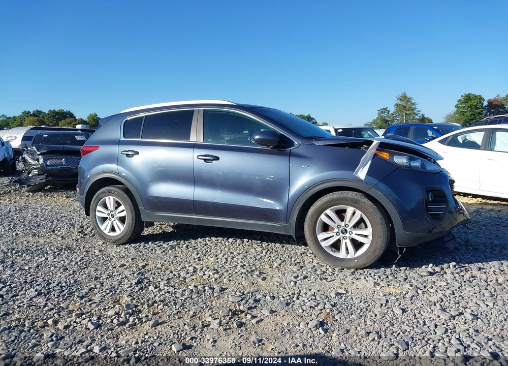 2018 KIA SPORTAGE LX VIN: KNDPMCAC6J7406032