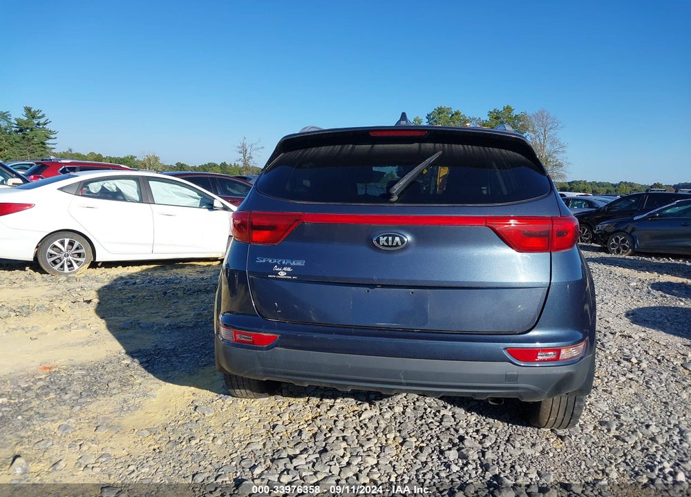 2018 KIA SPORTAGE LX VIN: KNDPMCAC6J7406032