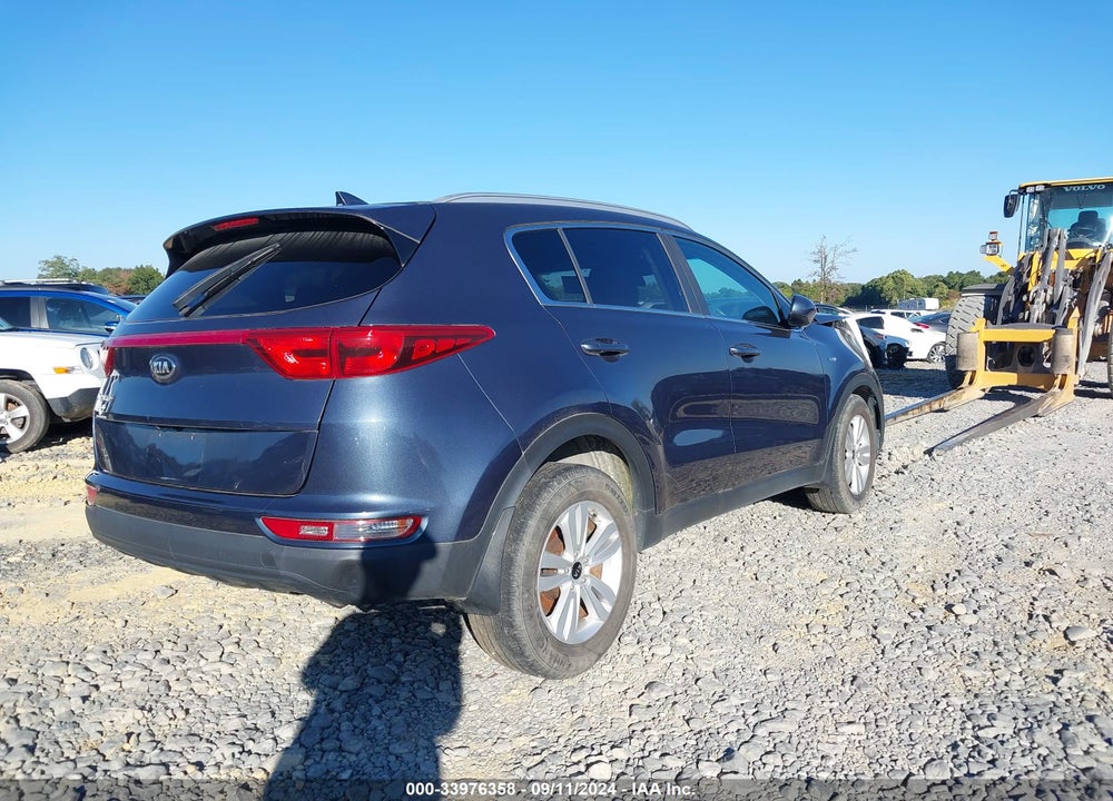 2018 KIA SPORTAGE LX VIN: KNDPMCAC6J7406032