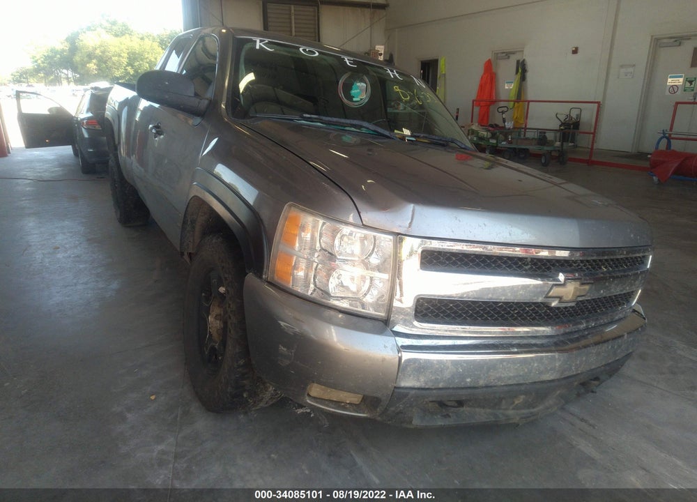 2008 CHEVROLET SILVERADO 1500 LT1 VIN: 2GCEK190681288924