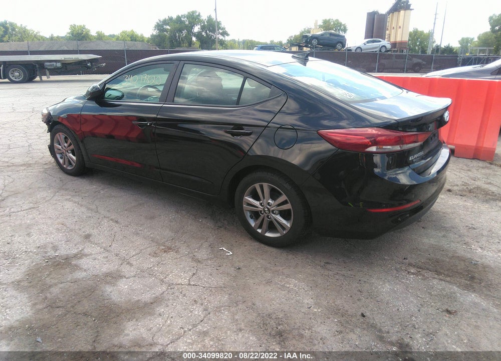 2017 HYUNDAI ELANTRA VIN: KMHD84LF1HU359004
