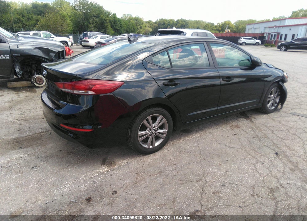 2017 HYUNDAI ELANTRA VIN: KMHD84LF1HU359004