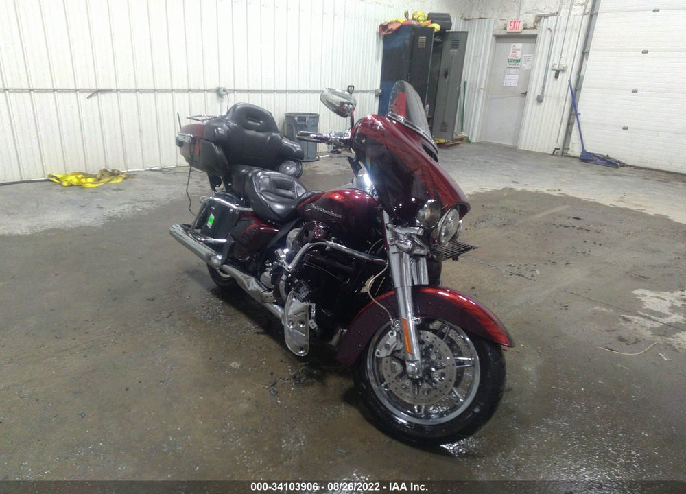 2014 HARLEY-DAVIDSON FLHTKSE CVO LIMITED VIN: 1HD1TEN17EB953017