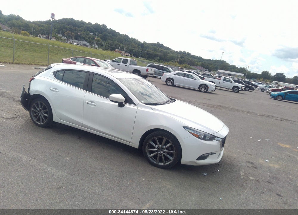 2018 MAZDA 3 TOURING VIN: 3MZBN1L36JM179937
