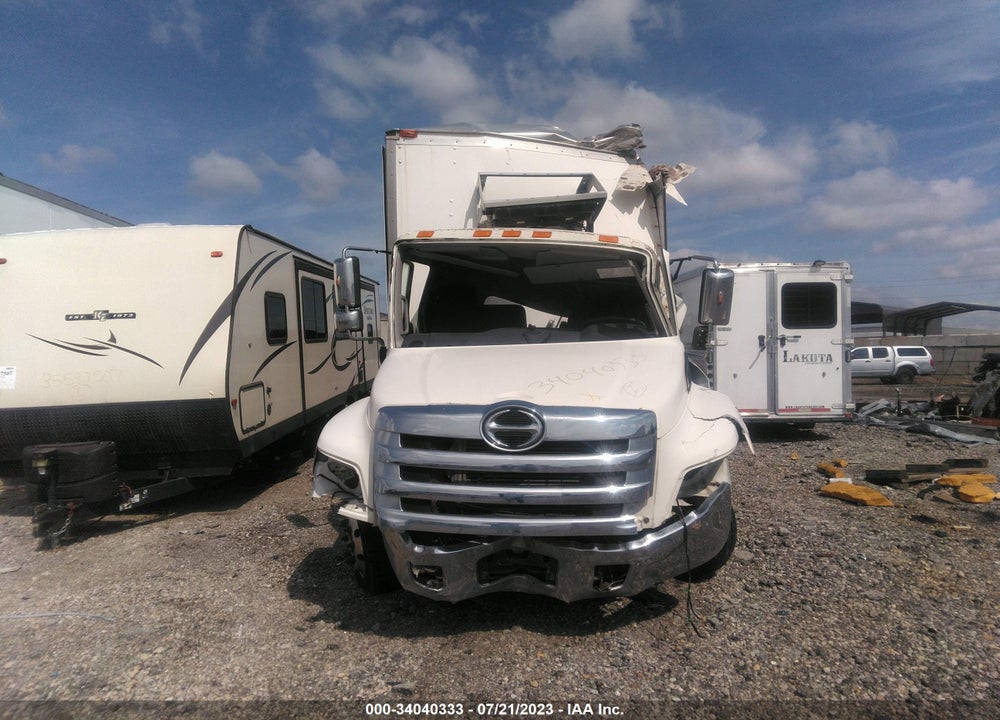 2011 HINO 258/268 VIN: 5PVNE8JM2B4S50116