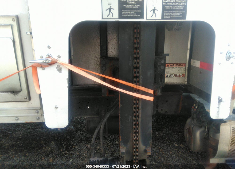 2011 HINO 258/268 VIN: 5PVNE8JM2B4S50116