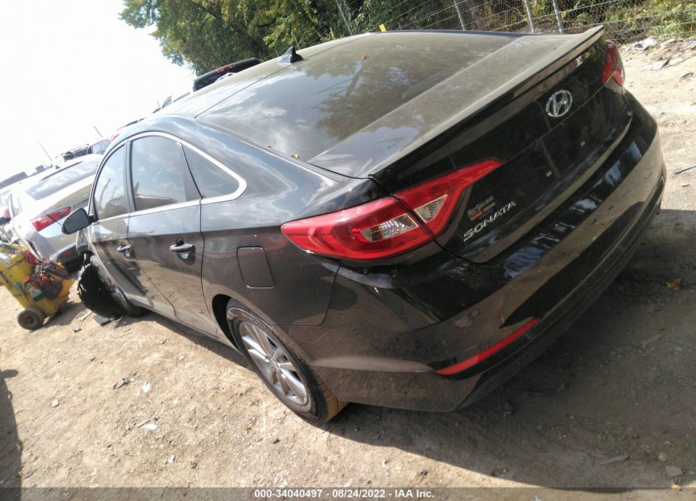 2015 HYUNDAI SONATA SE VIN: 5NPE24AF0FH039967