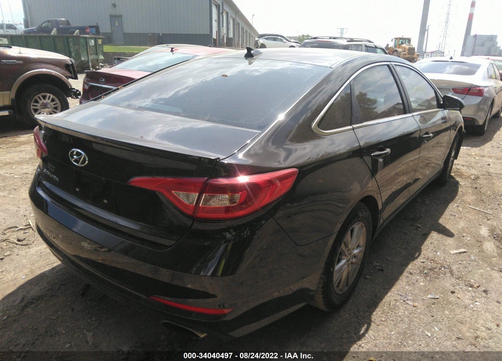 2015 HYUNDAI SONATA SE VIN: 5NPE24AF0FH039967
