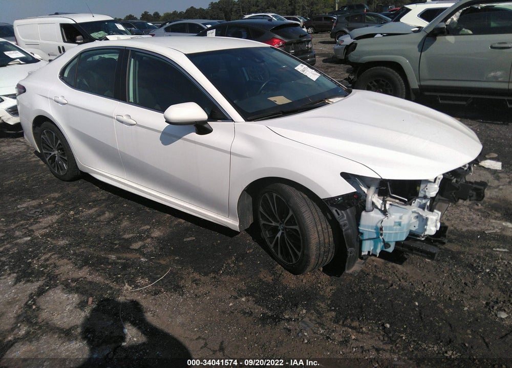2020 TOYOTA CAMRY SE VIN: 4T1G11AK0LU327458
