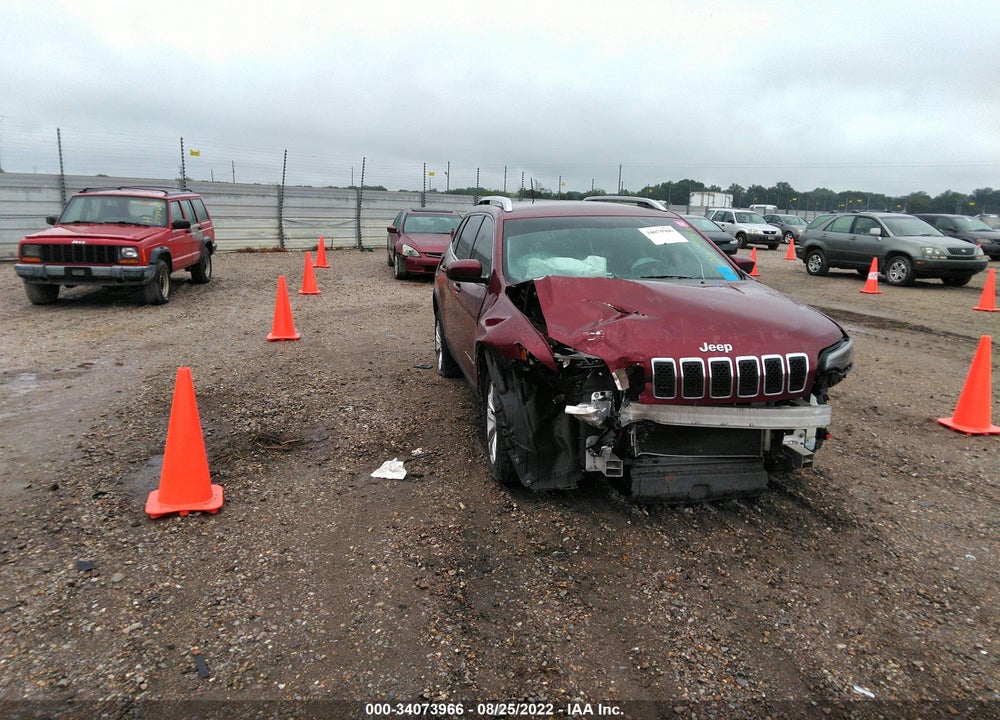 2019 JEEP CHEROKEE LATITUDE FWD VIN: 1C4PJLCB8KD241584