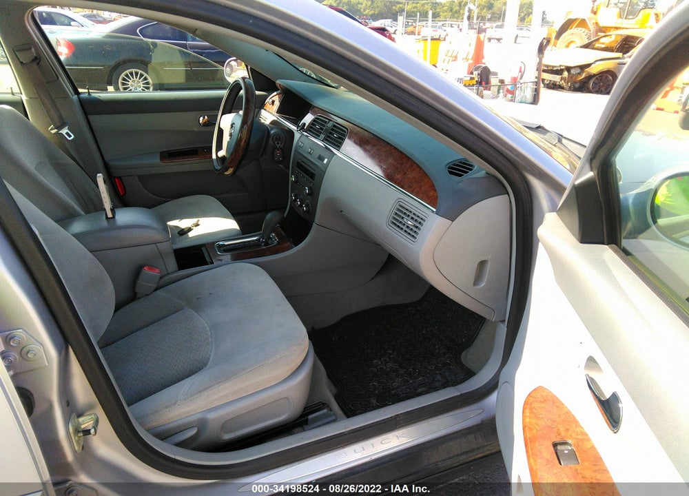 2006 BUICK LACROSSE CX VIN: 2G4WC582061218243