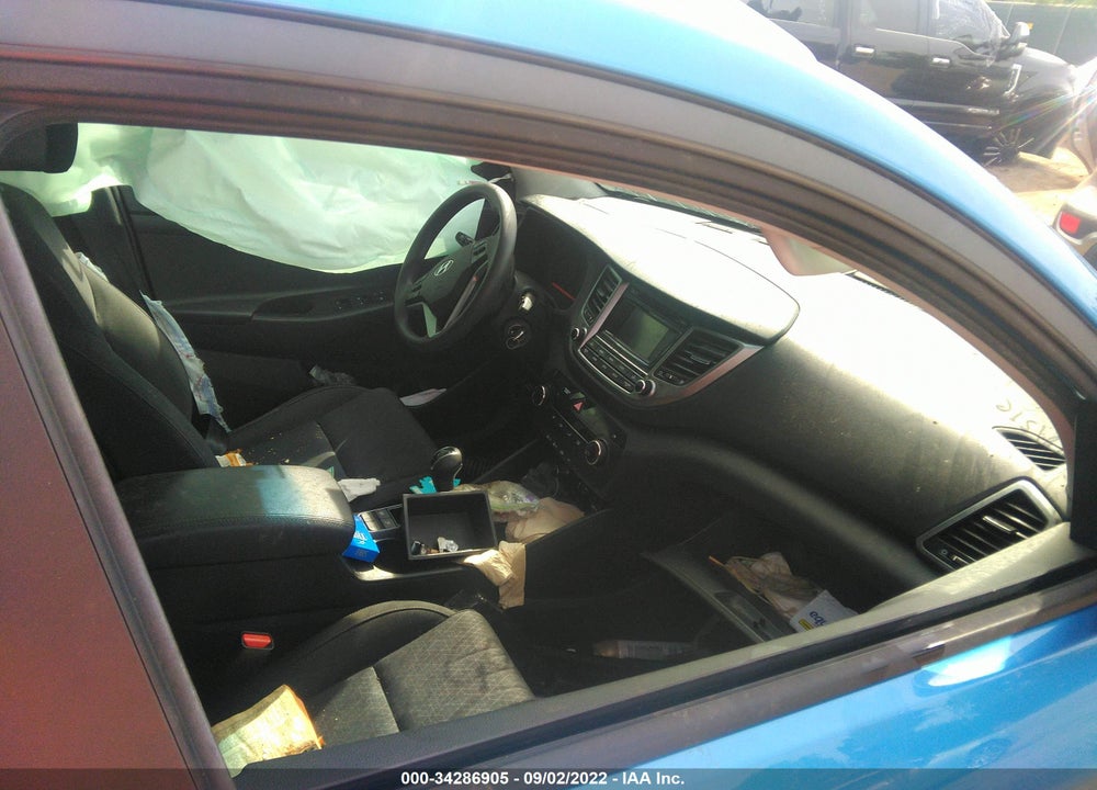 2017 HYUNDAI TUCSON SE VIN: KM8J3CA43HU468383