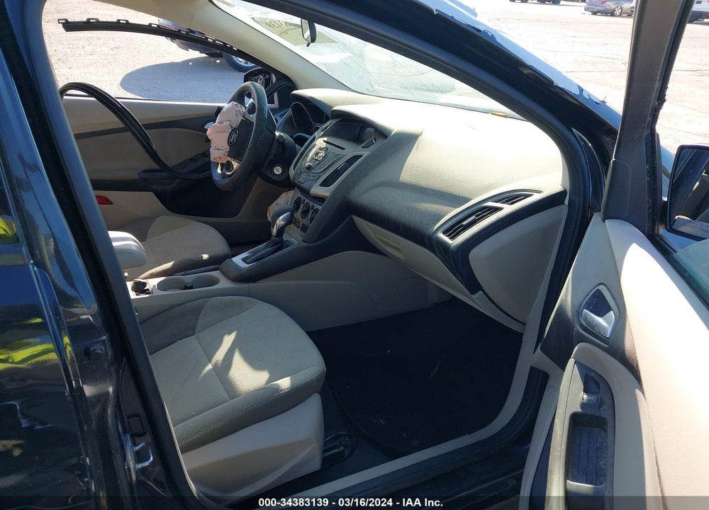 2014 FORD FOCUS SE VIN: 1FADP3F2XEL304407
