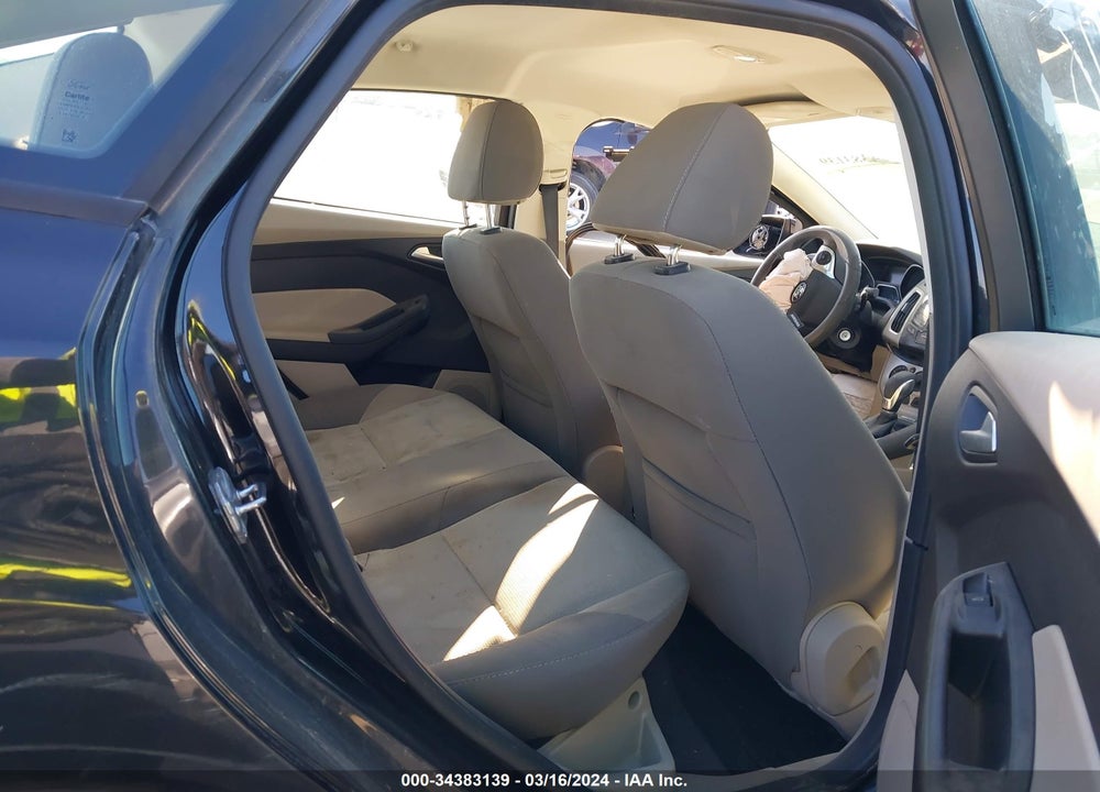 2014 FORD FOCUS SE VIN: 1FADP3F2XEL304407