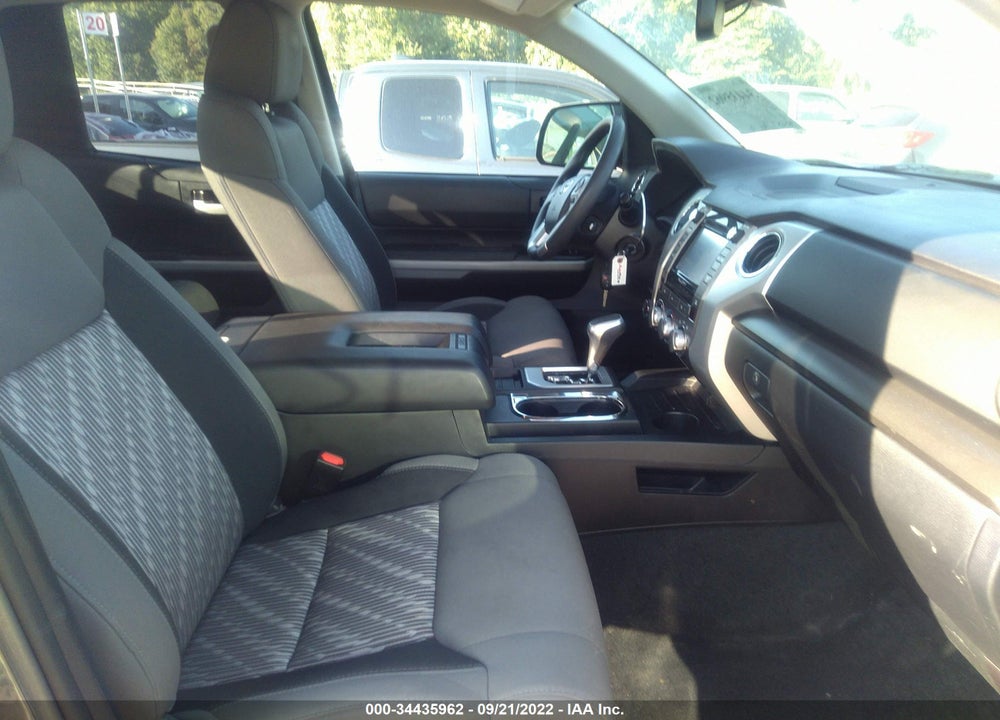 2018 TOYOTA TUNDRA 4WD VIN: 5TFUY5F19JX775462