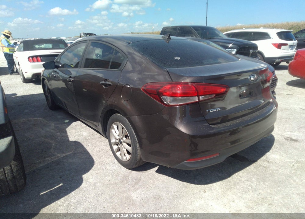 2017 KIA FORTE VIN: 3KPFL4A73HE018970
