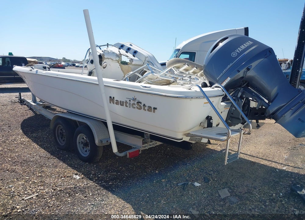 2017 NAUTIQUE OTHER VIN: JNT25672H617