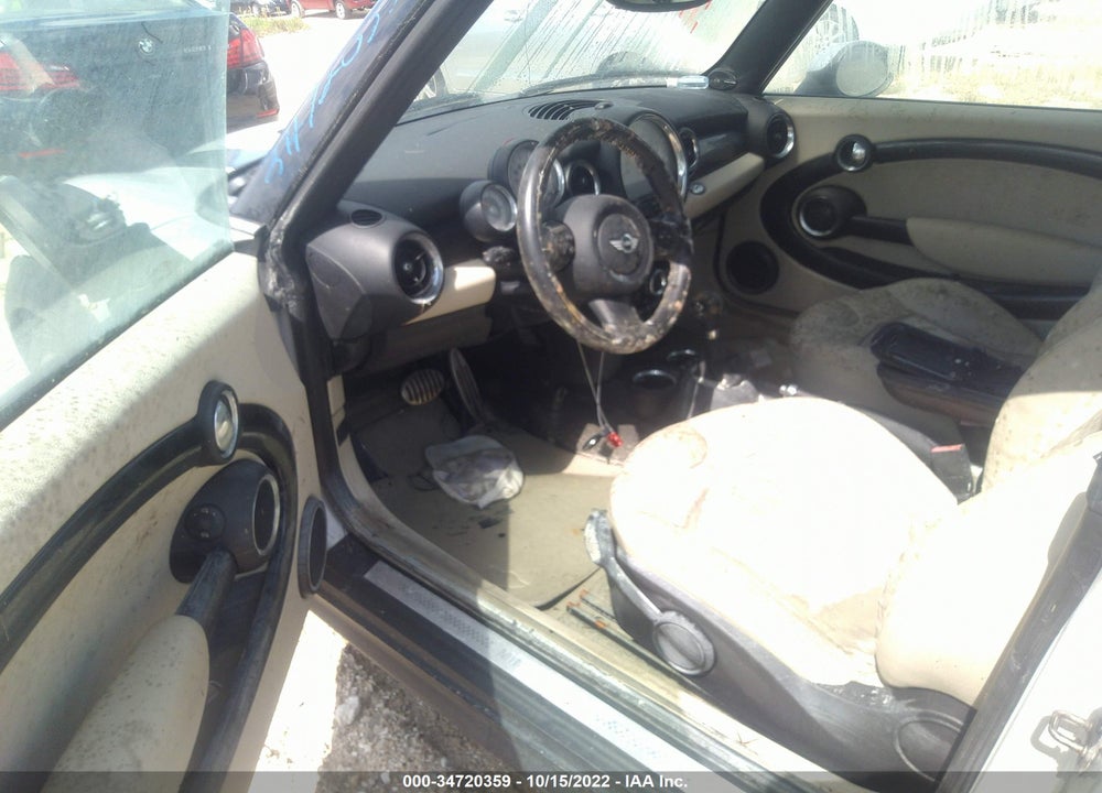 2011 MINI COOPER S VIN: WMWZP3C5XBTX82768