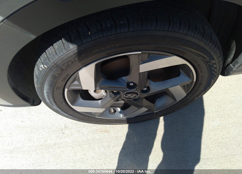 2022 HYUNDAI VENUE SEL VIN: KMHRC8A3XNU137819