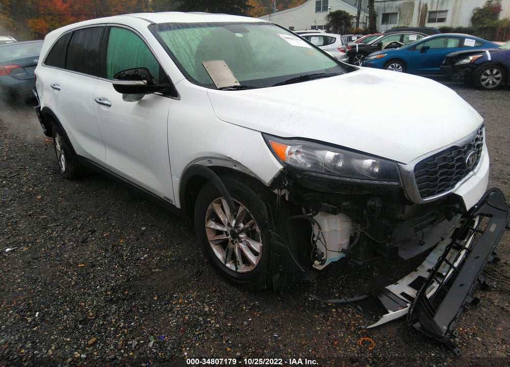 2019 KIA SORENTO 3.3L LX VIN: 5XYPGDA55KG450395
