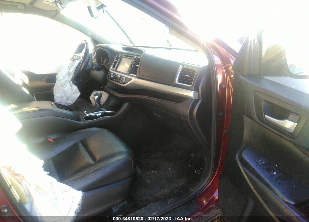 2016 TOYOTA HIGHLANDER XLE V6 VIN: 5TDJKRFH6GS275184