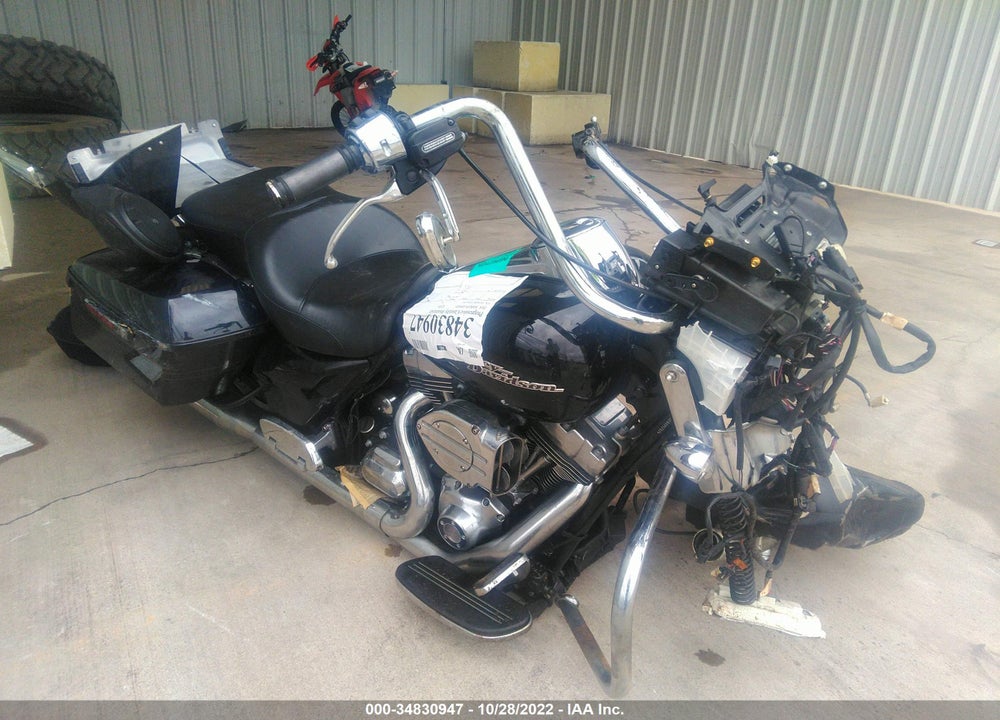 2014 HARLEY-DAVIDSON FLHX STREET GLIDE VIN: 1HD1KBM13EB669757