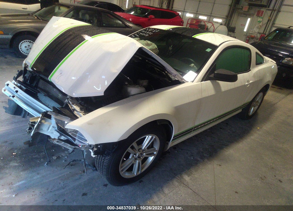 2013 FORD MUSTANG VIN: 1ZVBP8AM9D5240500