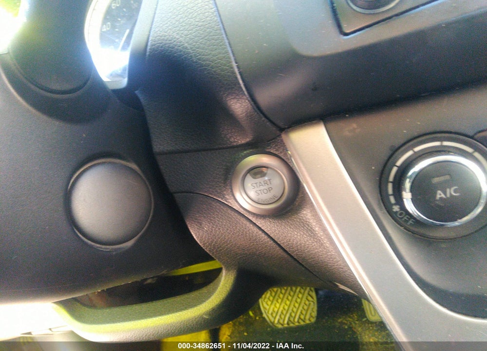 2015 NISSAN SENTRA SV VIN: 3N1AB7AP9FY350280