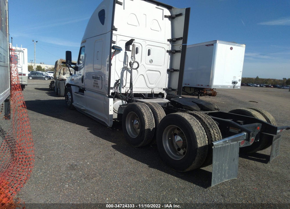 2018 FREIGHTLINER CASCADIA 125 VIN: 3AKJGLDR0JSJJ0005