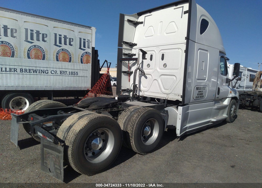 2018 FREIGHTLINER CASCADIA 125 VIN: 3AKJGLDR0JSJJ0005