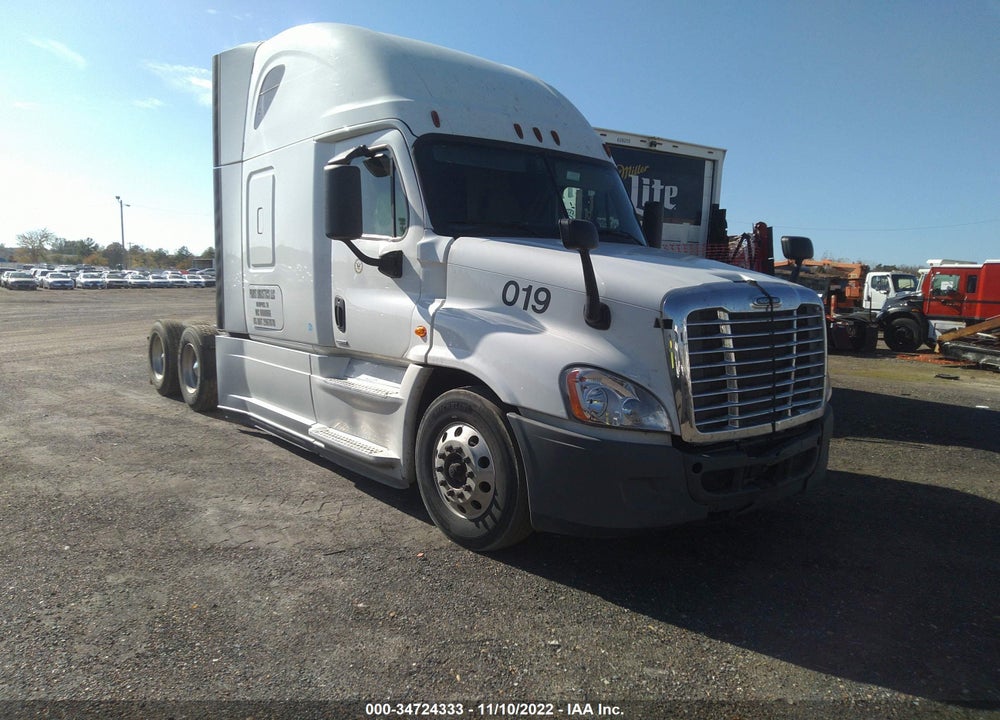 2018 FREIGHTLINER CASCADIA 125 VIN: 3AKJGLDR0JSJJ0005