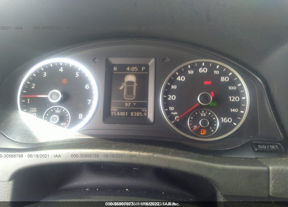 2011 VOLKSWAGEN TIGUAN VIN: WVGAV7AX7BW505183