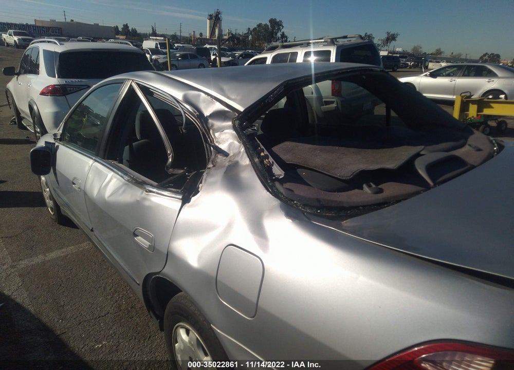 2000 HONDA ACCORD 2.3 LX VIN: 1HGCG6656YA156159