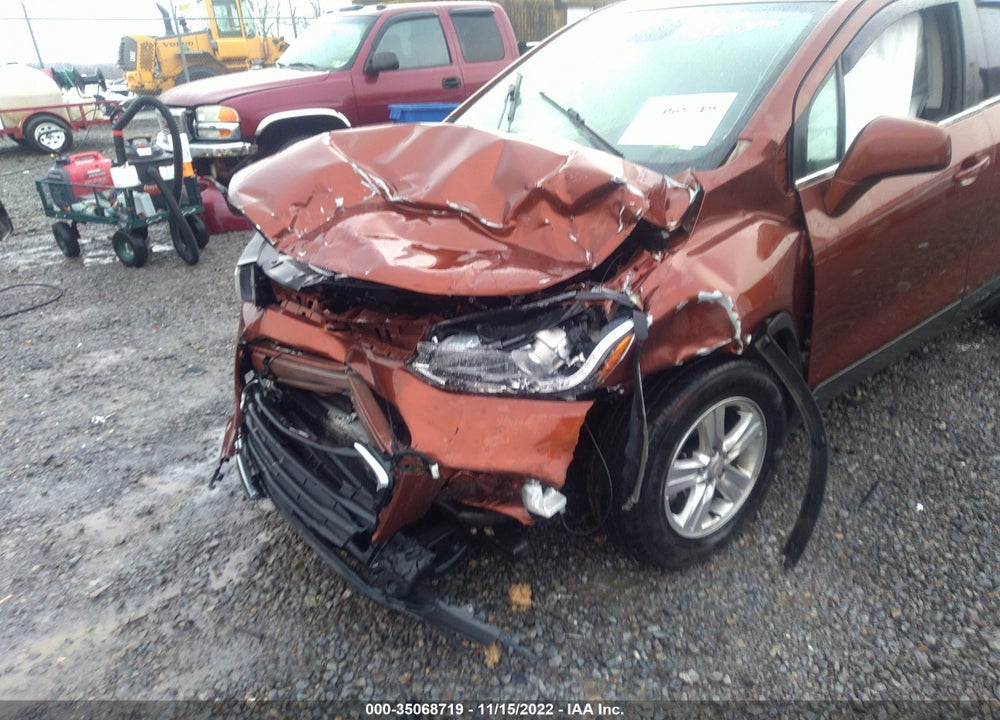 2019 CHEVROLET TRAX LT VIN: 3GNCJPSB9KL235852