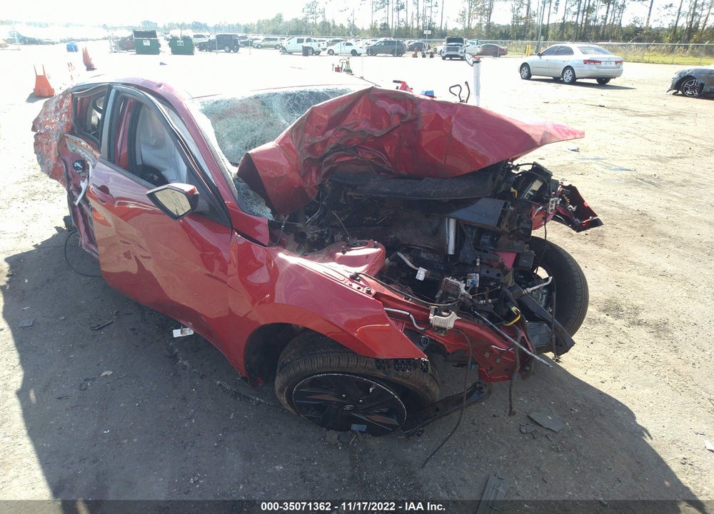 2023 HYUNDAI ELANTRA SEL VIN: 5NPLM4AG4PH100961