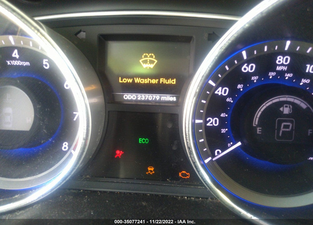2014 HYUNDAI SONATA SE VIN: 5NPEC4AC1EH927886