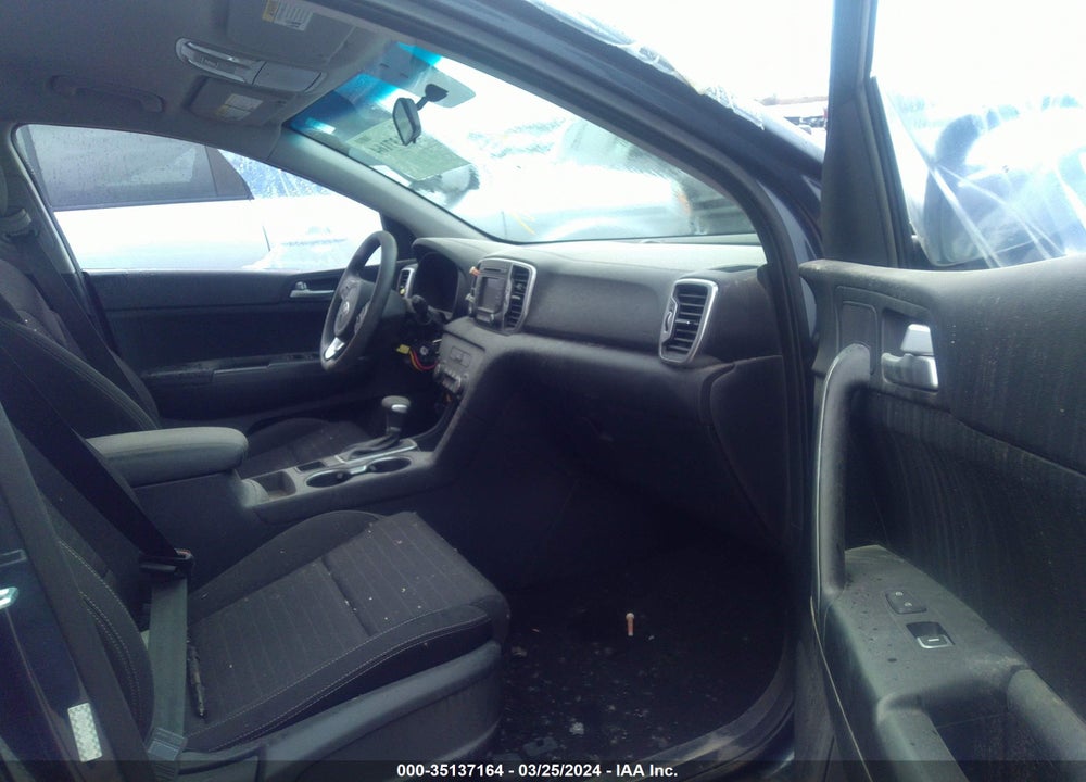 2018 KIA SPORTAGE LX VIN: KNDPMCAC1J7486694