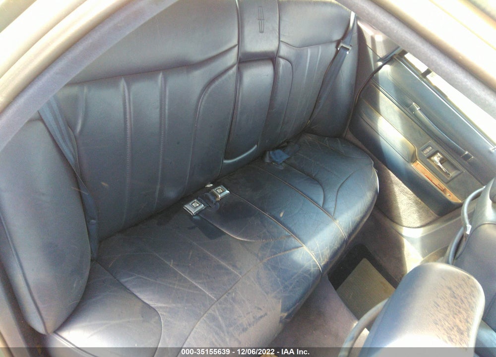 1994 LINCOLN TOWN CAR SIGNATURE/TOURNAMENT VIN: 1LNLM82W5RY735293